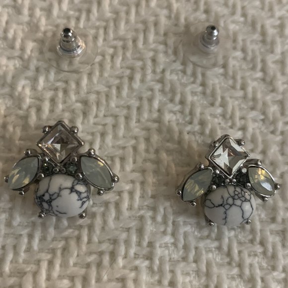 LOFT Jewelry - LOFT Three Stone Studs